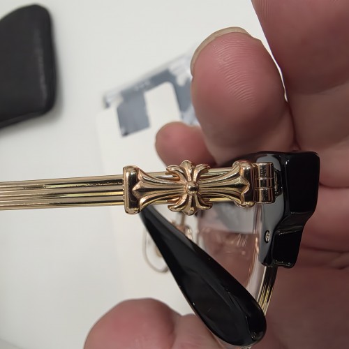 CHROME HEARTS眼镜鉴定图片